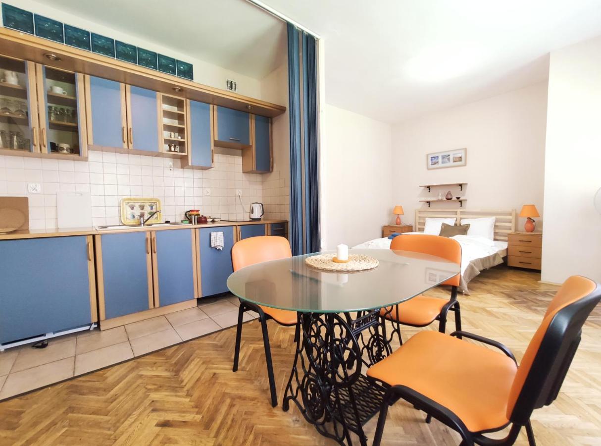 Plac Nowy 8A By Homeprime Cracovie Extérieur photo