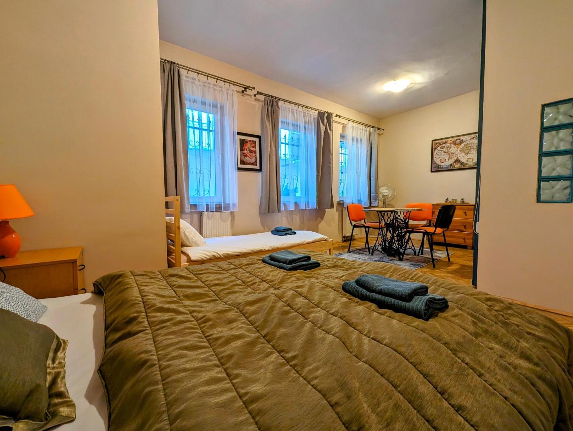 Plac Nowy 8A By Homeprime Cracovie Extérieur photo